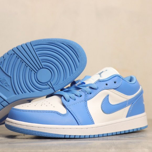Jordan 1 Low SB